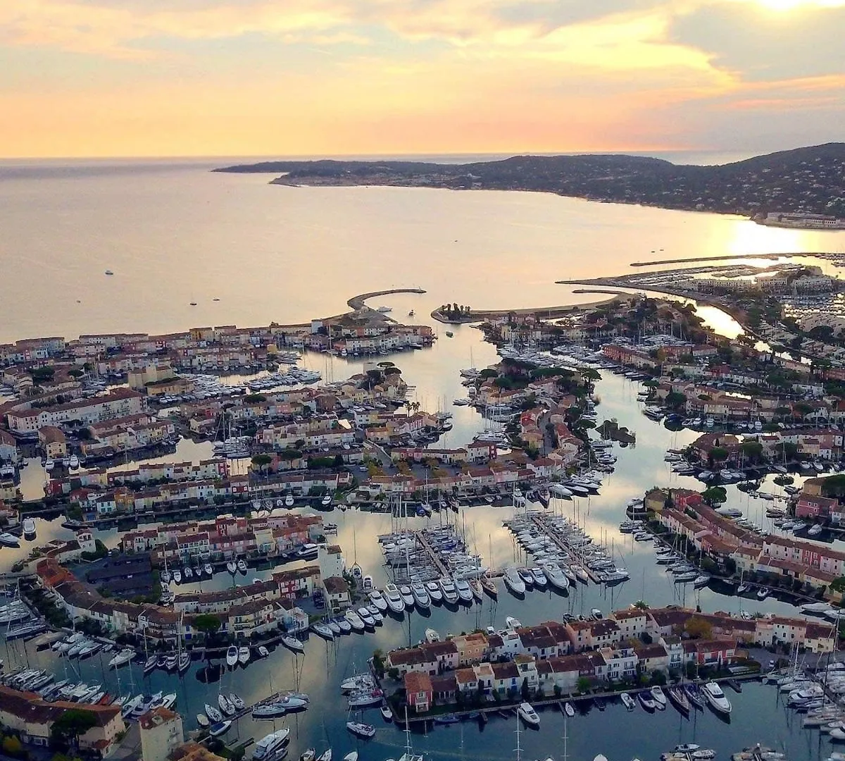 Appartement Les Pieds Dans L Eau Grimaud