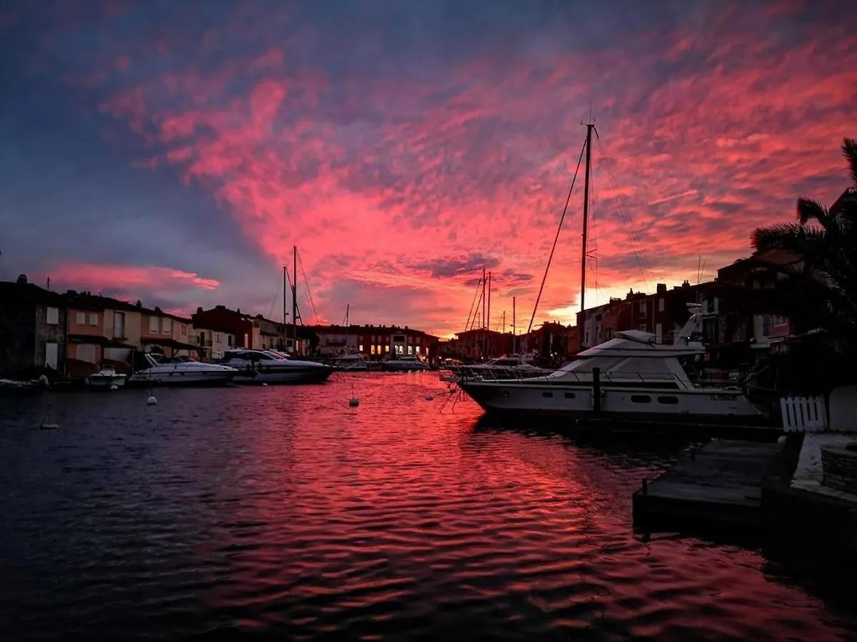 Appartement Les Pieds Dans L Eau Grimaud